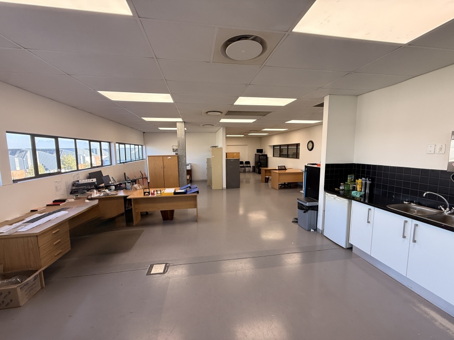 To Let Commercial Property for Rent in Rivergate Western Cape